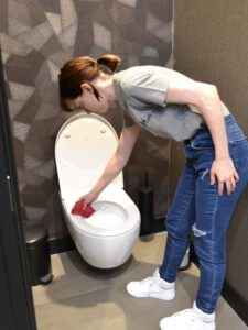 Homepage 24 Toilet schoonmaken