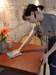 Homepage 22 Restaurant tafel schoonmaken